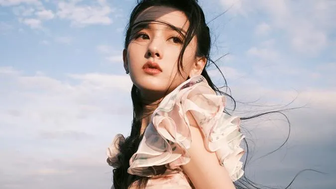 Tiểu sử Tống Tổ Nhi: Từ sao nhí đáng yêu đến đóa hoa rực rỡ nhất thế hệ sau 95